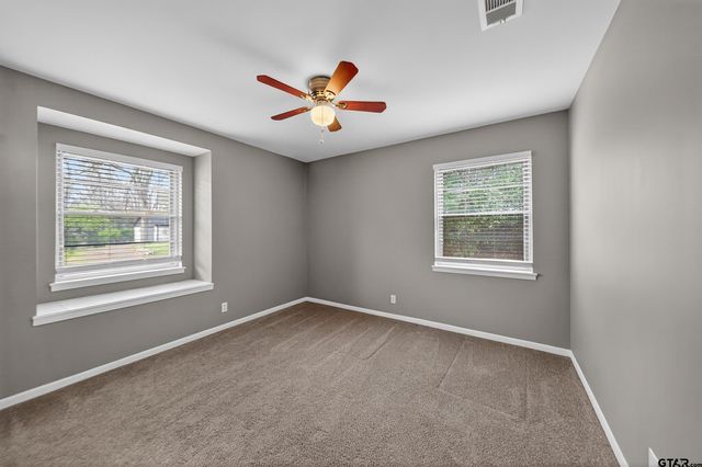 901 Rhodes, Tyler, TX 75701