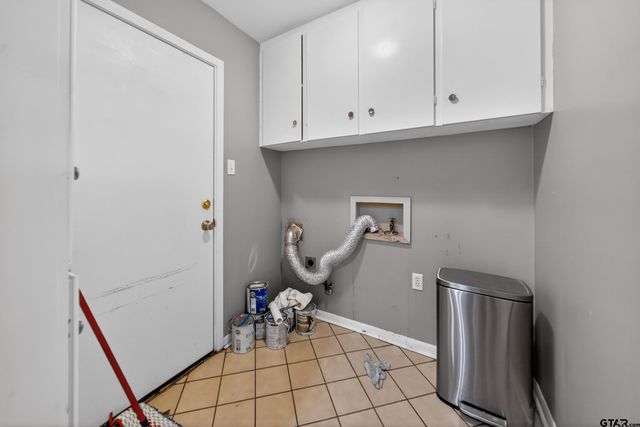 901 Rhodes, Tyler, TX 75701