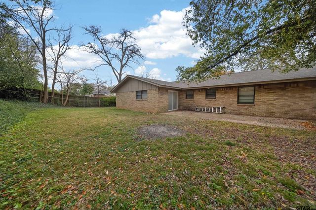 901 Rhodes, Tyler, TX 75701