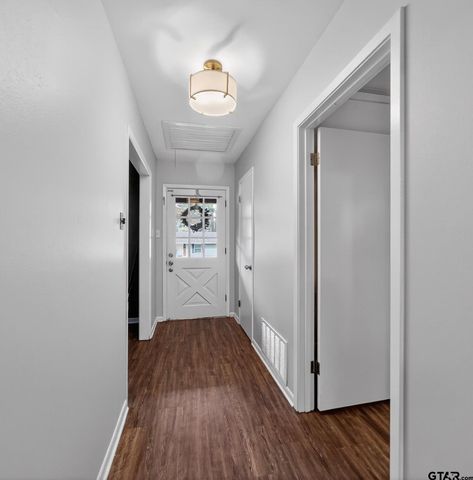 901 Rhodes, Tyler, TX 75701