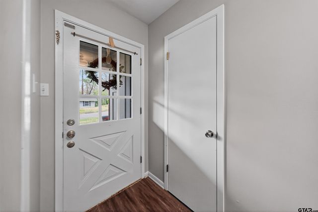 901 Rhodes, Tyler, TX 75701