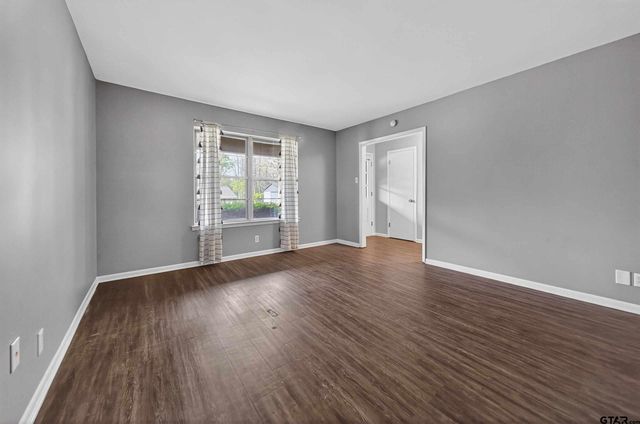 901 Rhodes, Tyler, TX 75701