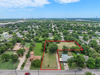 4504 N Grove Avenue, Warr Acres, OK 73122