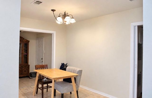 110 W Brenda Street, Houston, TX 77076