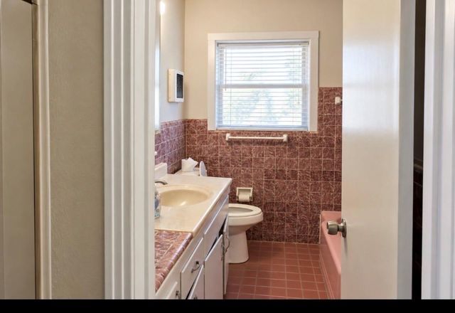 110 W Brenda Street, Houston, TX 77076