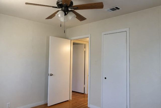 110 W Brenda Street, Houston, TX 77076