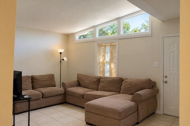 110 W Brenda Street, Houston, TX 77076