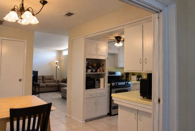 110 W Brenda Street, Houston, TX 77076