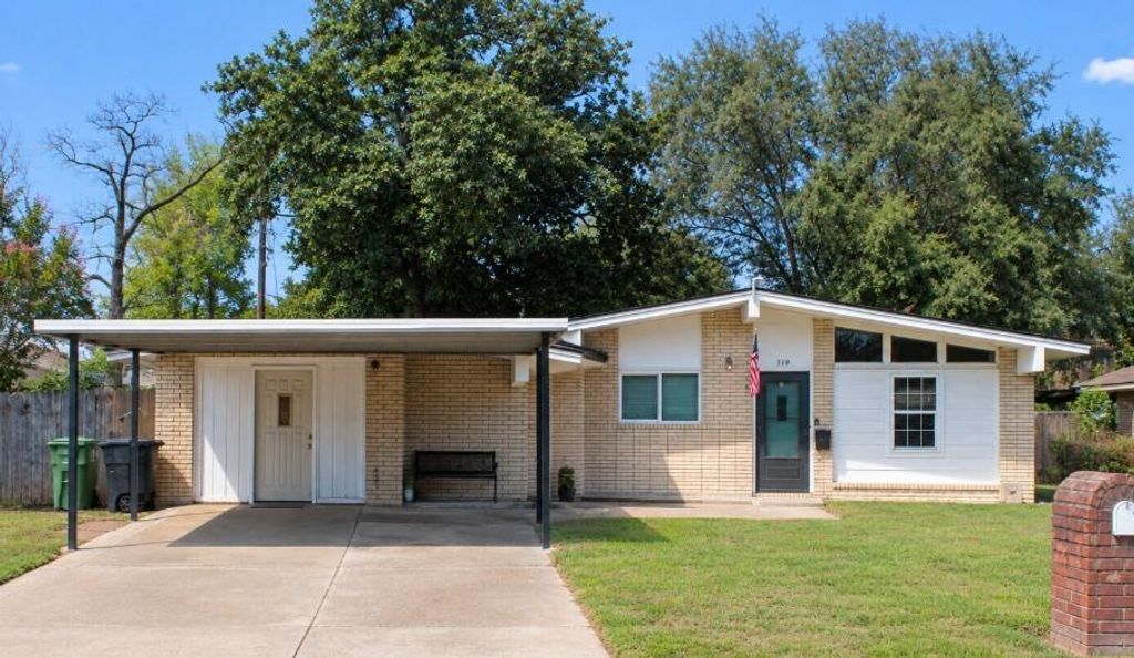 110 W Brenda Street, Houston, TX 77076