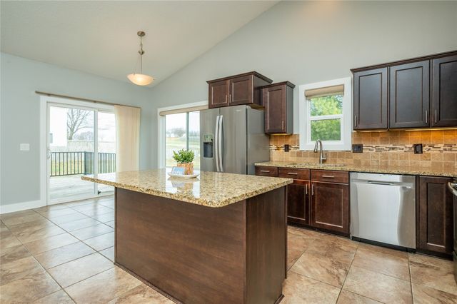 2945 Windsor Drive, Norwalk, IA 50211