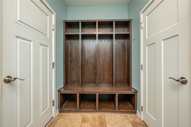 2945 Windsor Drive, Norwalk, IA 50211