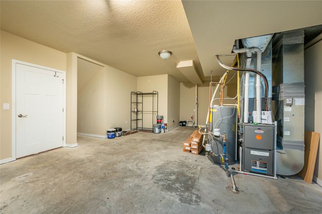 2945 Windsor Drive, Norwalk, IA 50211