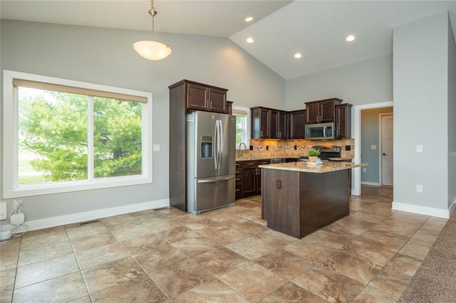 2945 Windsor Drive, Norwalk, IA 50211