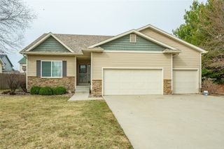 2945 Windsor Drive, Norwalk, IA 50211