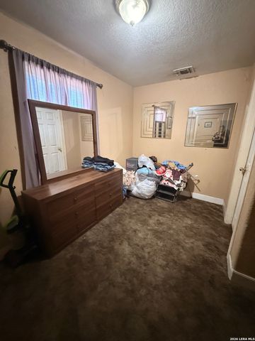 535 E EDMONDS AVE, San Antonio, TX 78214
