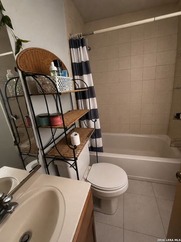 535 E EDMONDS AVE, San Antonio, TX 78214
