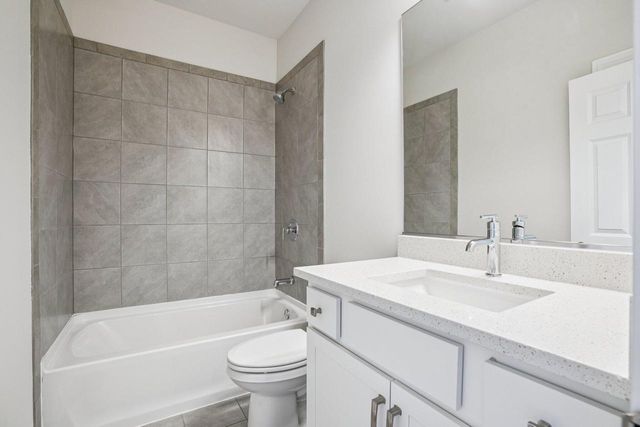 1545 N Stone Ridge DRIVE, Lake Geneva, WI 53147