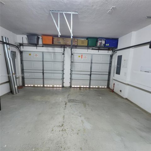10955 NW 87th Ln 10955, Doral, FL 33178
