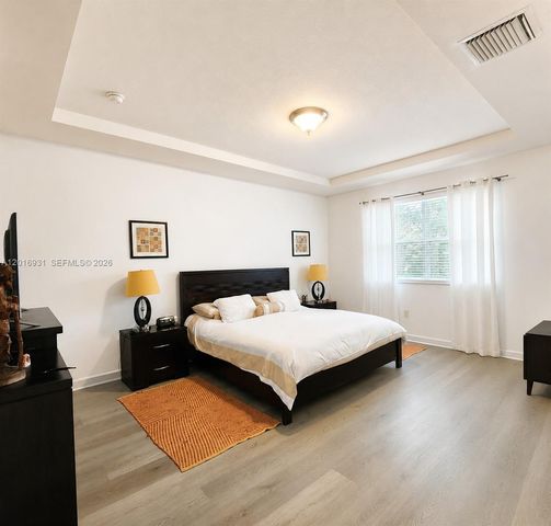 10955 NW 87th Ln 10955, Doral, FL 33178