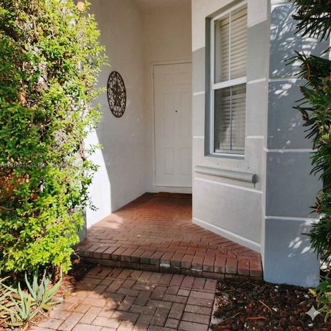 10955 NW 87th Ln 10955, Doral, FL 33178