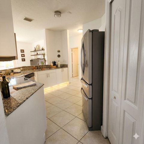 10955 NW 87th Ln 10955, Doral, FL 33178