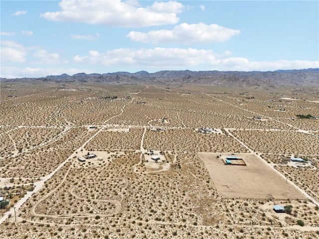 51474 Mills Road, Johnson Valley, CA 92285
