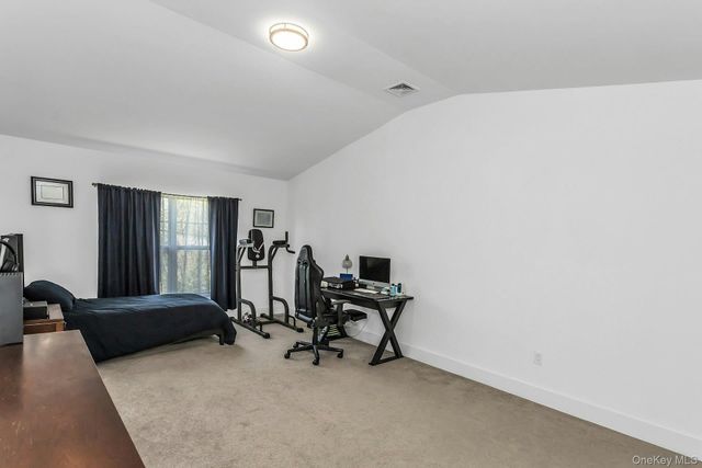 704 Breton Way 704, Glen Cove, NY 11542