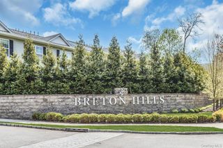 704 Breton Way 704, Glen Cove, NY 11542