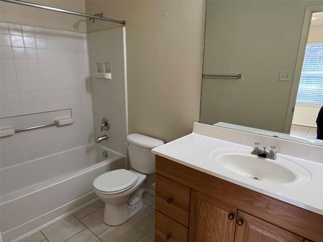 121 Cambridge Drive 3, Saginaw, TX 76179