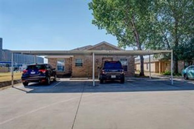 121 Cambridge Drive 3, Saginaw, TX 76179