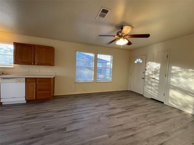 121 Cambridge Drive 3, Saginaw, TX 76179