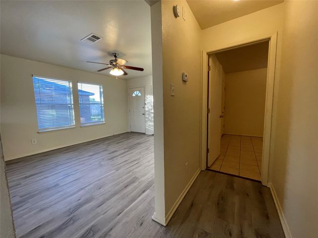 121 Cambridge Drive 3, Saginaw, TX 76179