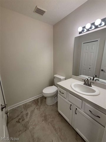 202 Cutler Lane, Hudson, OH 44236