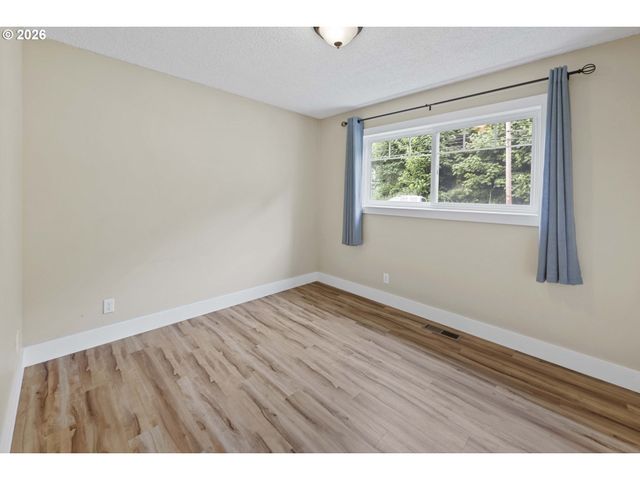 4650 CEDAR St, Astoria, OR 97103