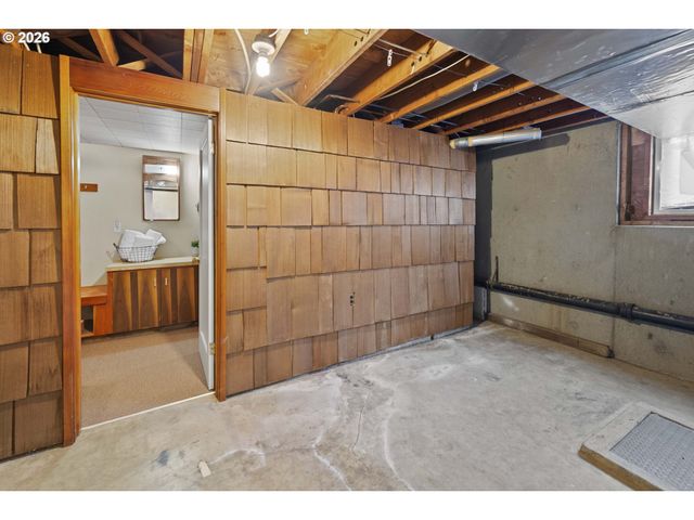 4650 CEDAR St, Astoria, OR 97103