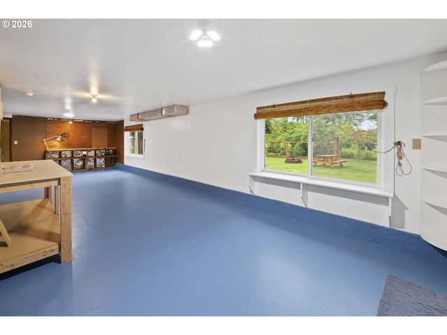 4650 CEDAR St, Astoria, OR 97103