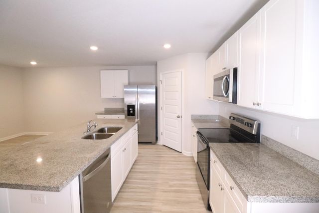 3008 Jane Lane, Crestview, FL 32539