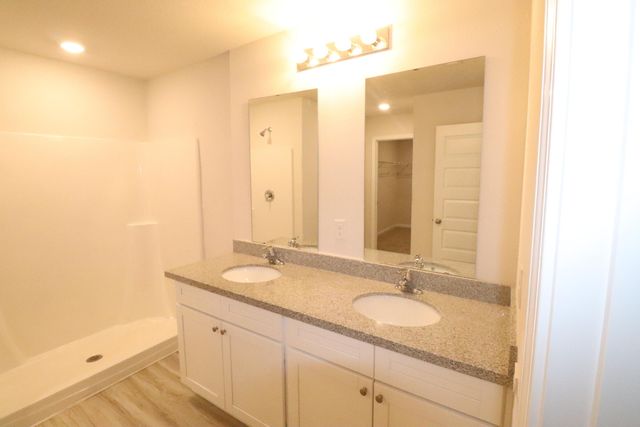 3008 Jane Lane, Crestview, FL 32539