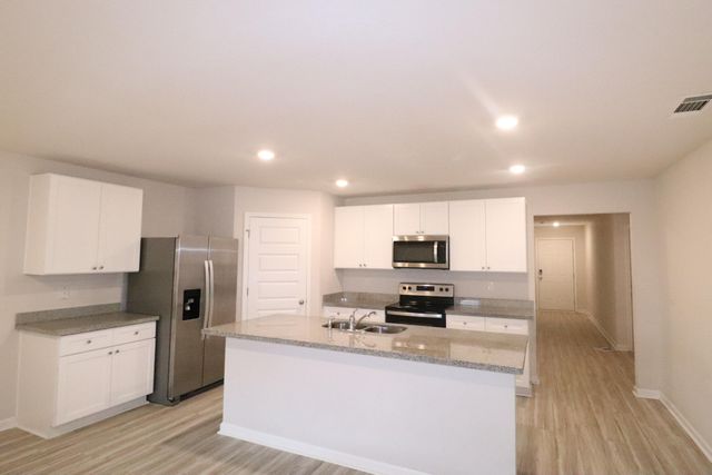 3008 Jane Lane, Crestview, FL 32539