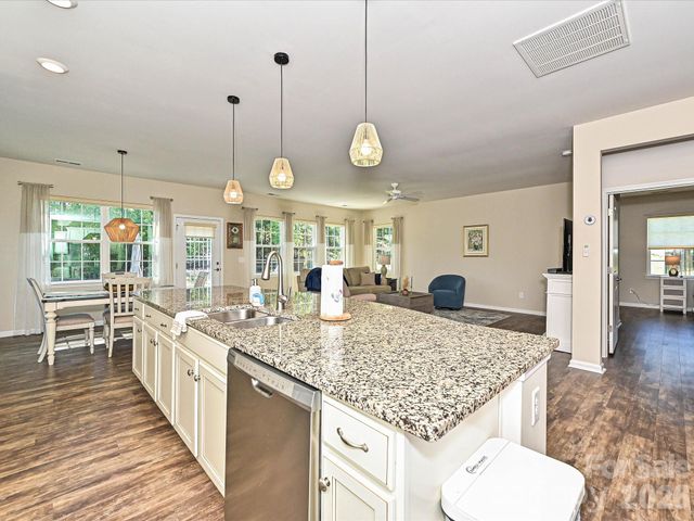 304 Picasso Trail, Mount Holly, NC 28120