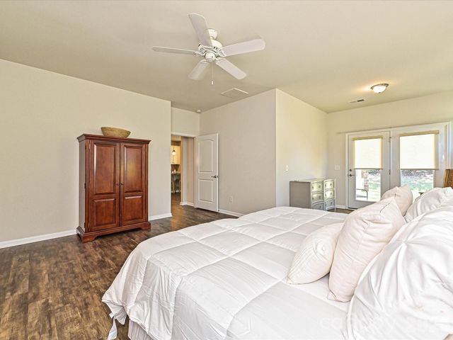 304 Picasso Trail, Mount Holly, NC 28120