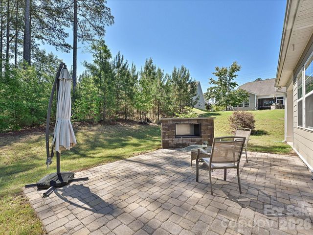 304 Picasso Trail, Mount Holly, NC 28120