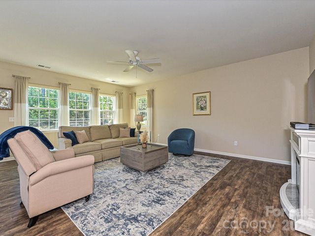 304 Picasso Trail, Mount Holly, NC 28120