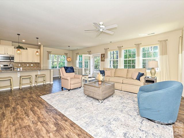 304 Picasso Trail, Mount Holly, NC 28120