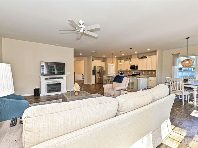 304 Picasso Trail, Mount Holly, NC 28120