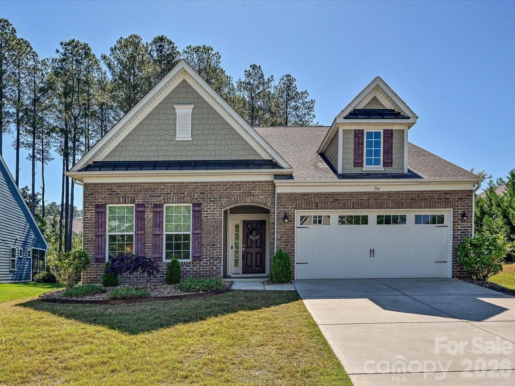 304 Picasso Trail, Mount Holly, NC 28120