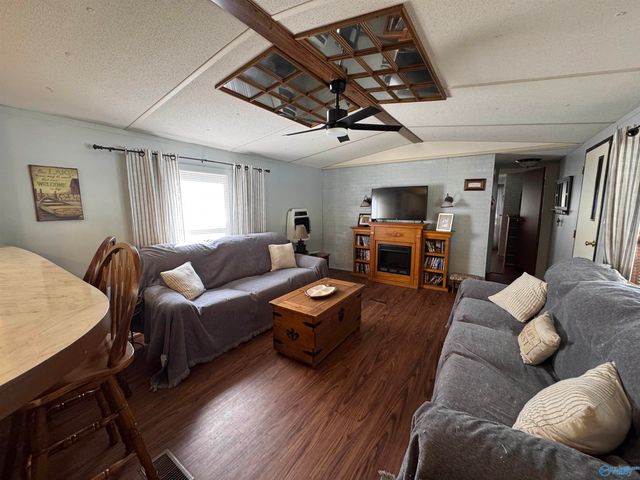 122 County Road 341, Crane Hill, AL 35053