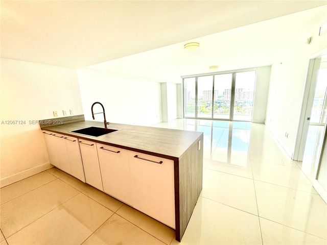 400 Sunny Isles Boulevard 1221, Sunny Isles Beach, FL 33160