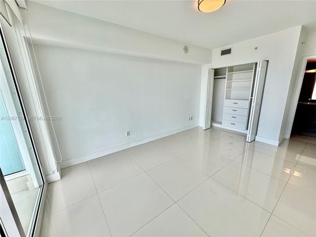 400 Sunny Isles Boulevard 1221, Sunny Isles Beach, FL 33160