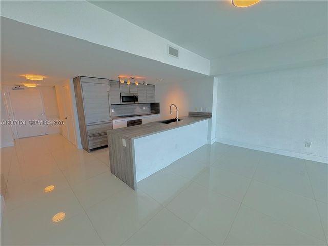 400 Sunny Isles Boulevard 1221, Sunny Isles Beach, FL 33160